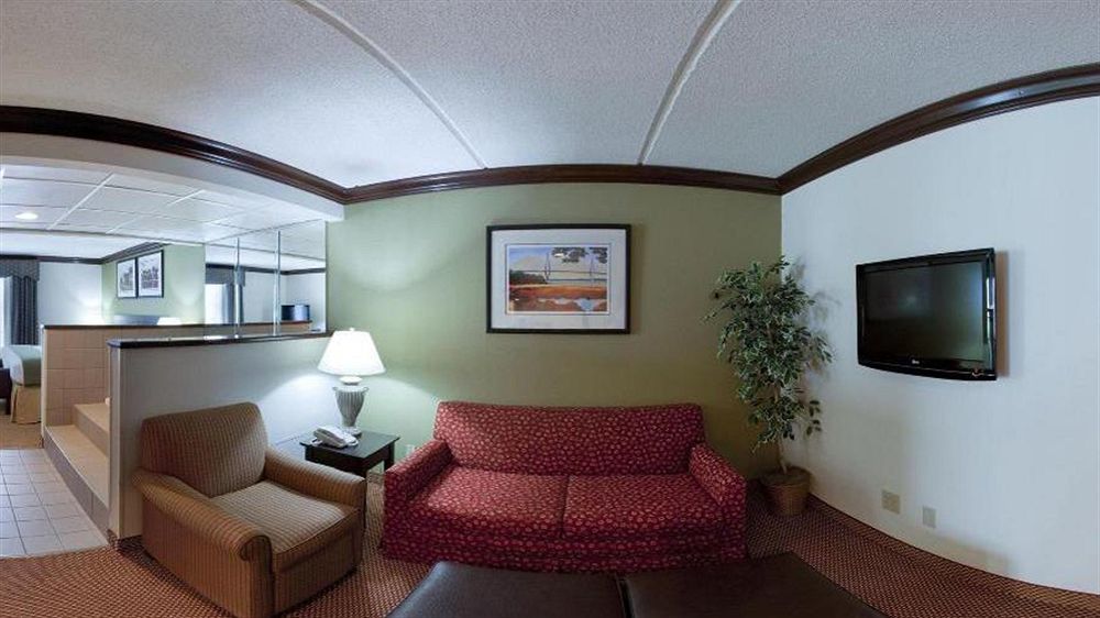 Holiday Inn Express Hotel & Suites Charleston-Ashley Phosphate By Ihg North Charleston Extérieur photo
